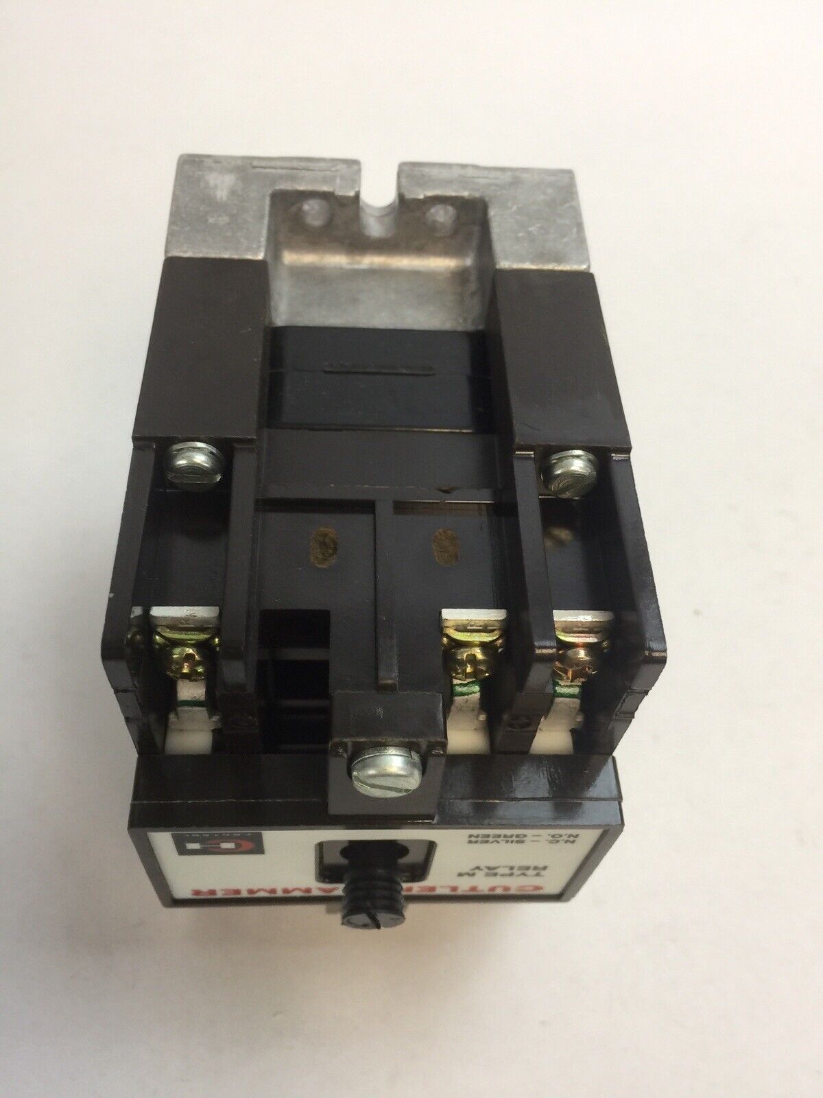 CUTLER HAMMER D26MR30E TYPE "M" RELAY 3NO 0NC COIL 208V 60CY 9-1989-9