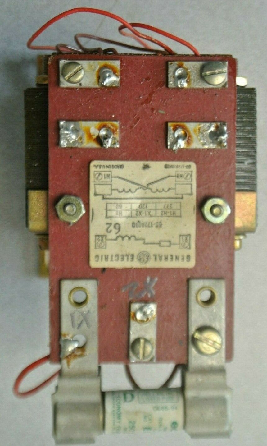 GENERAL ELECTRIC 55-172809G62 TRANSFORMER / 277V PRIMARY / 120V SEC