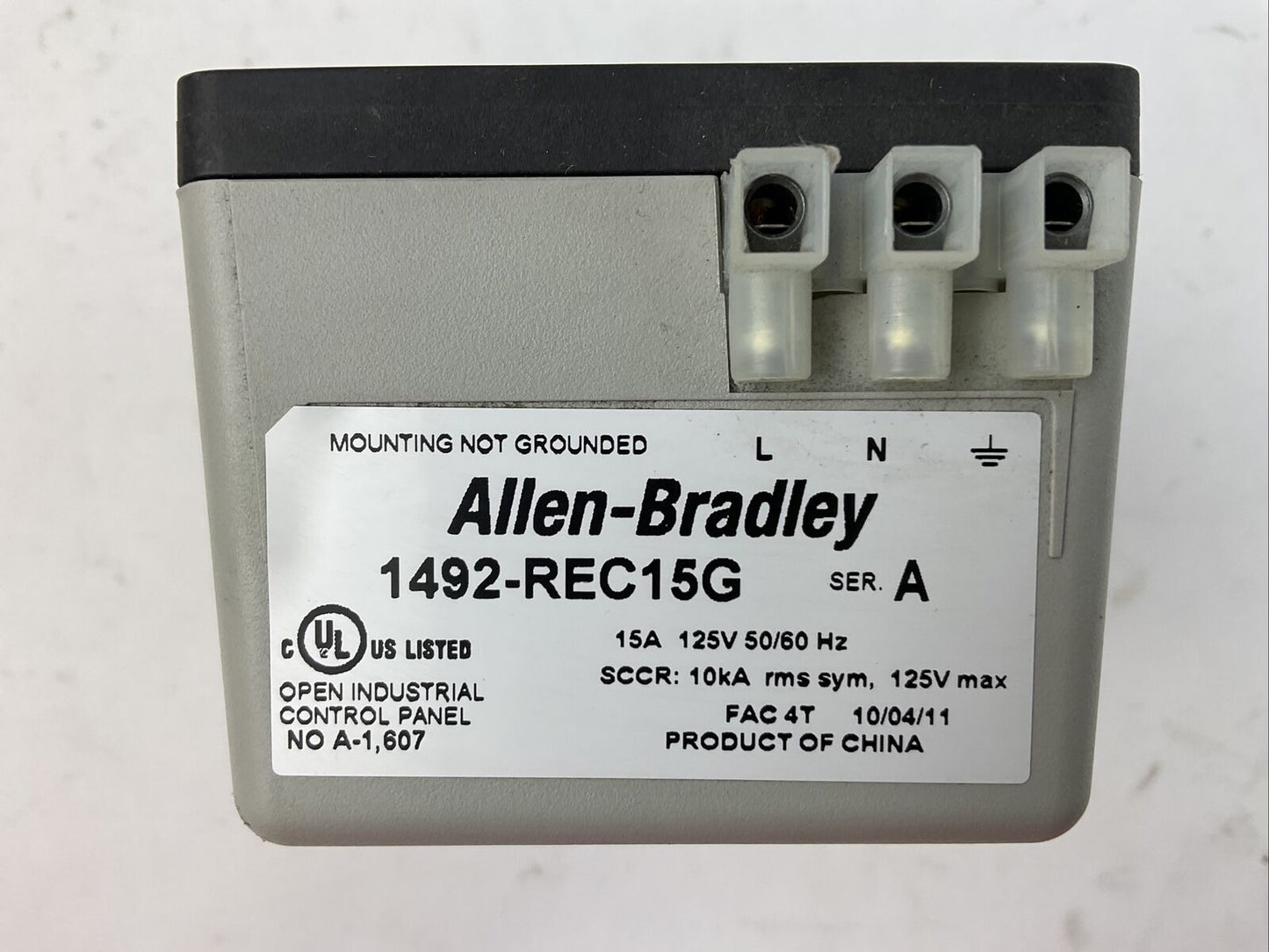 ALLEN BRADLEY 1492-REC15G GFCI RECEPTACLE 15A 125V 50/60HZ SER A