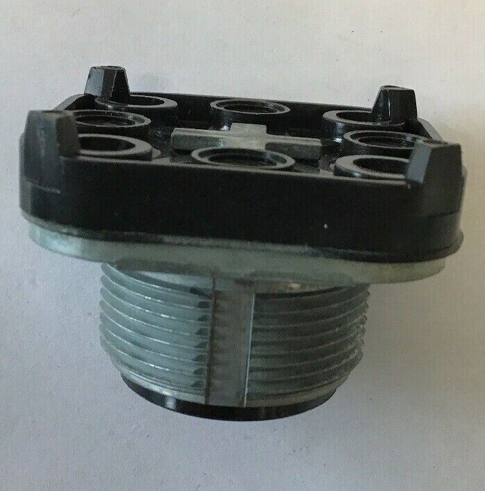 ALLEN BRADLEY 800T-A2 FLUSH HEAD PUSH/BUTTON TYPE 4,13 SERIES