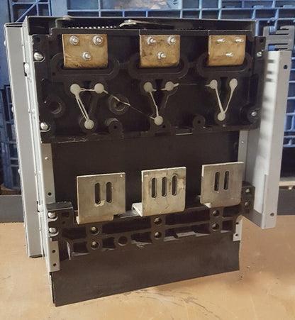 SIEMENS/ITE  VMS326T 600 Amp 240 Volt 3 Phase Switch