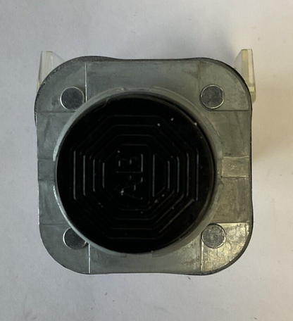 ALLEN BRADLEY 800T-B2A SER.T PUSH BUTTON EXTENDED HEAD BLACK