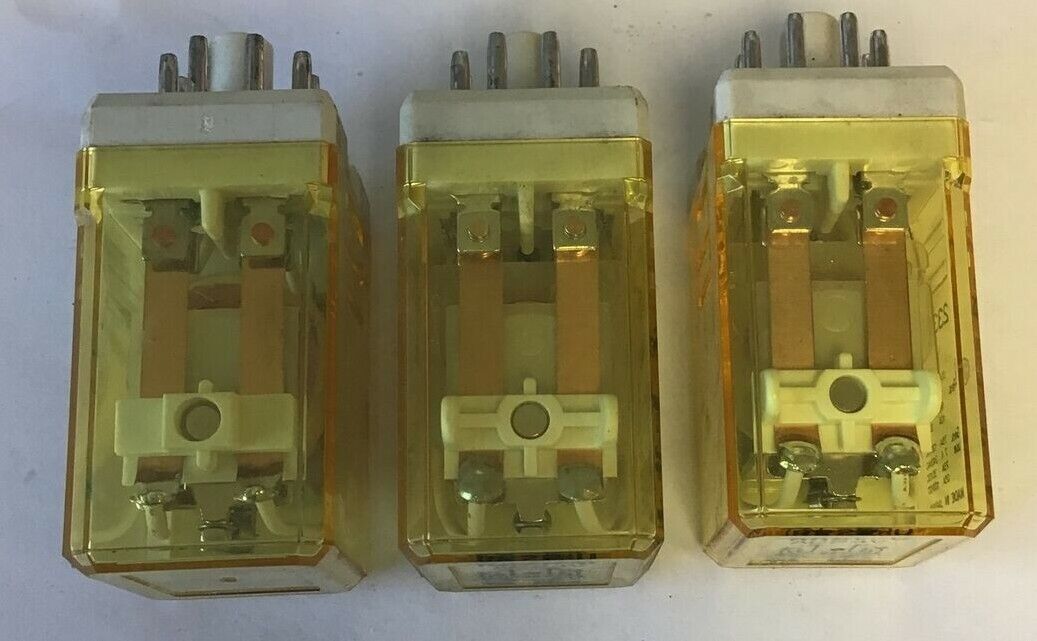 IDEC RR2P-U RELAY 24VAC ***LOTOF3***