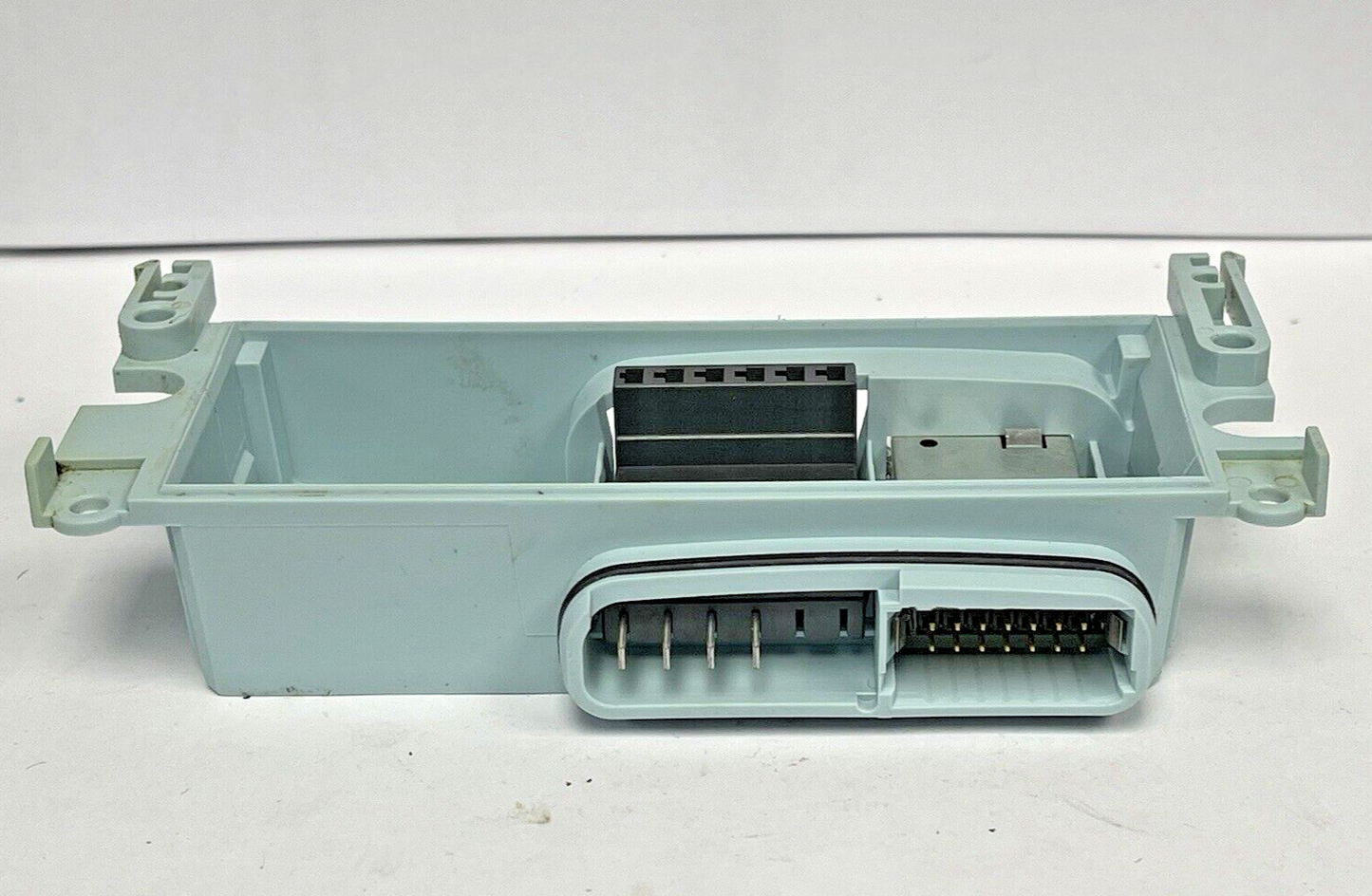 SIEMENS - A5E00995501 - E200 SLOT RACK MOUNT - PBT-GF30-FR