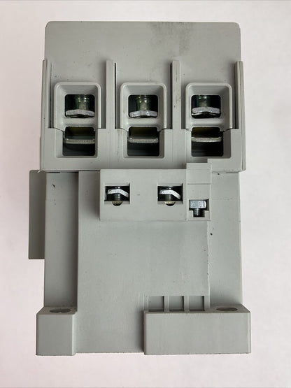 ALLEN BRADLEY STARTER (100-C85D*00 SER A CONTACTOR + 193-1EFGE RELAY + 100S)