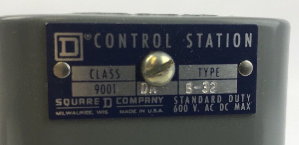 Square D New In Box 9001 B-32 Stop Push Button Station 600 V Max. AC-DC