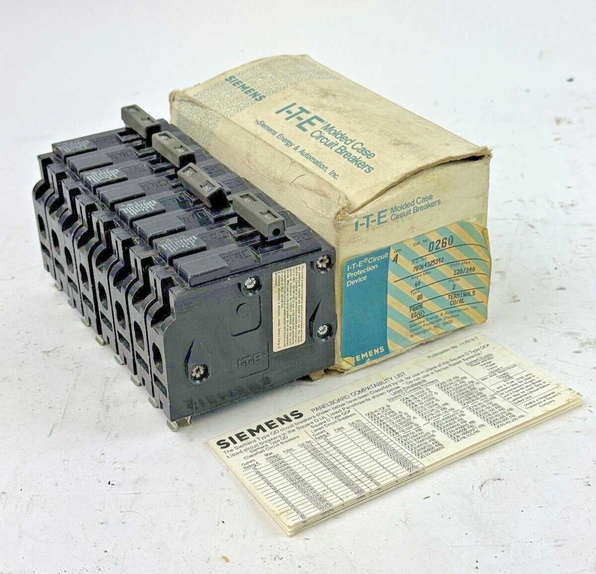 ITE / SIEMENS *BOX OF 4* - D260 - CIRCUIT BREAKERS-60A/2POLE/240VAC/TYPE QD/NEW