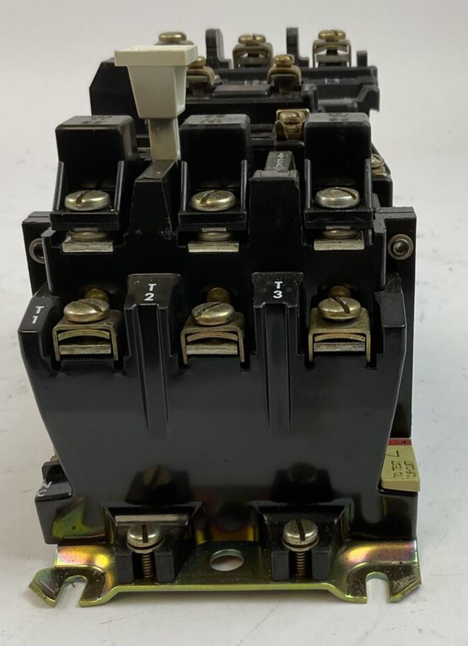 ALLEN BRADLEY 509-BOD SER B 600VAC 27A 10HP COIL 115-120V W52 HEATERS 509-B0D