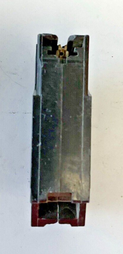 GE THQL1130 CIRCUIT BREAKER FRAME RT-692 120/240VAC 1POLE 30AMP***LOTOF6***