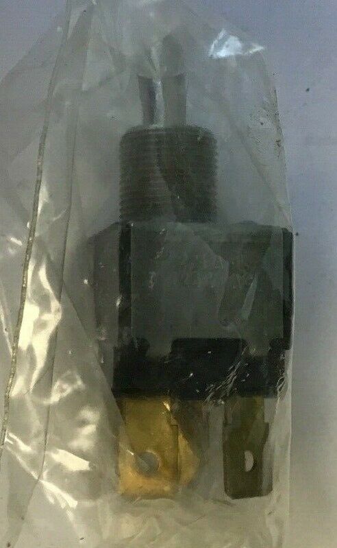 EATON 7592K8 SELECTOR SWITCH 3A 250VAC ***LOTOF50***