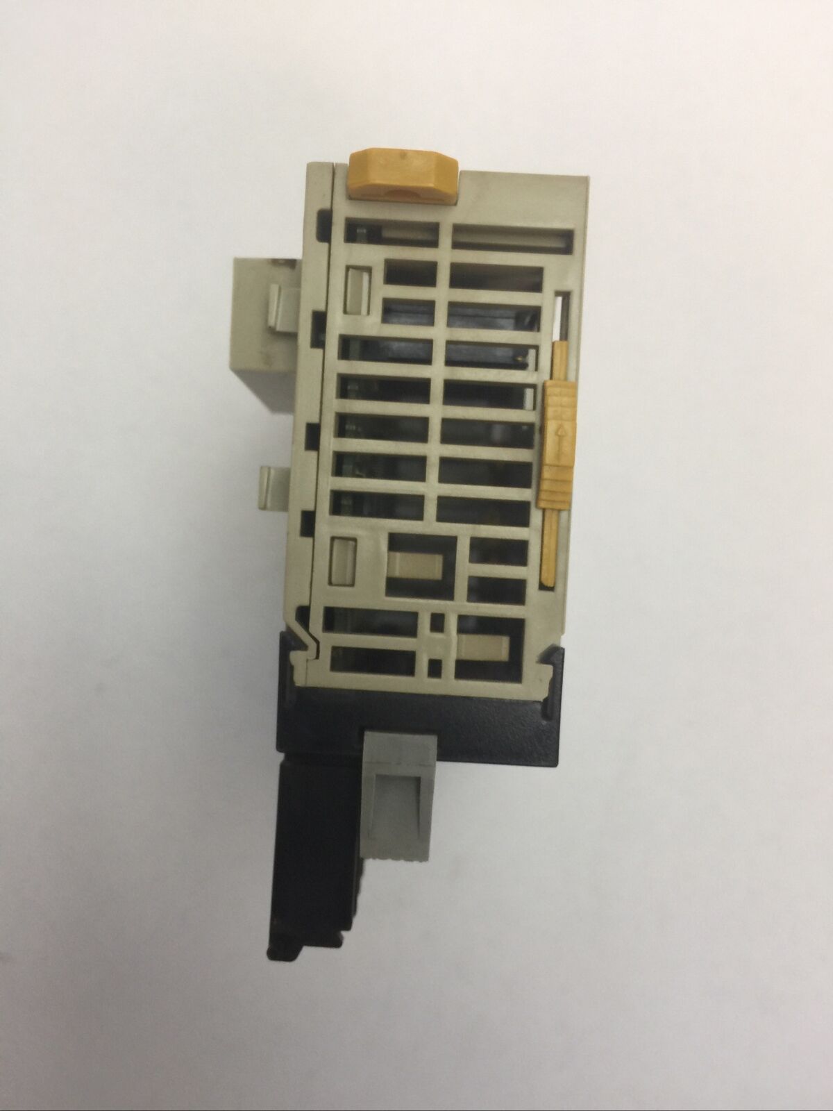 OMRON CJ1W-ID211 INPUT UNIT 24VDC 7mA