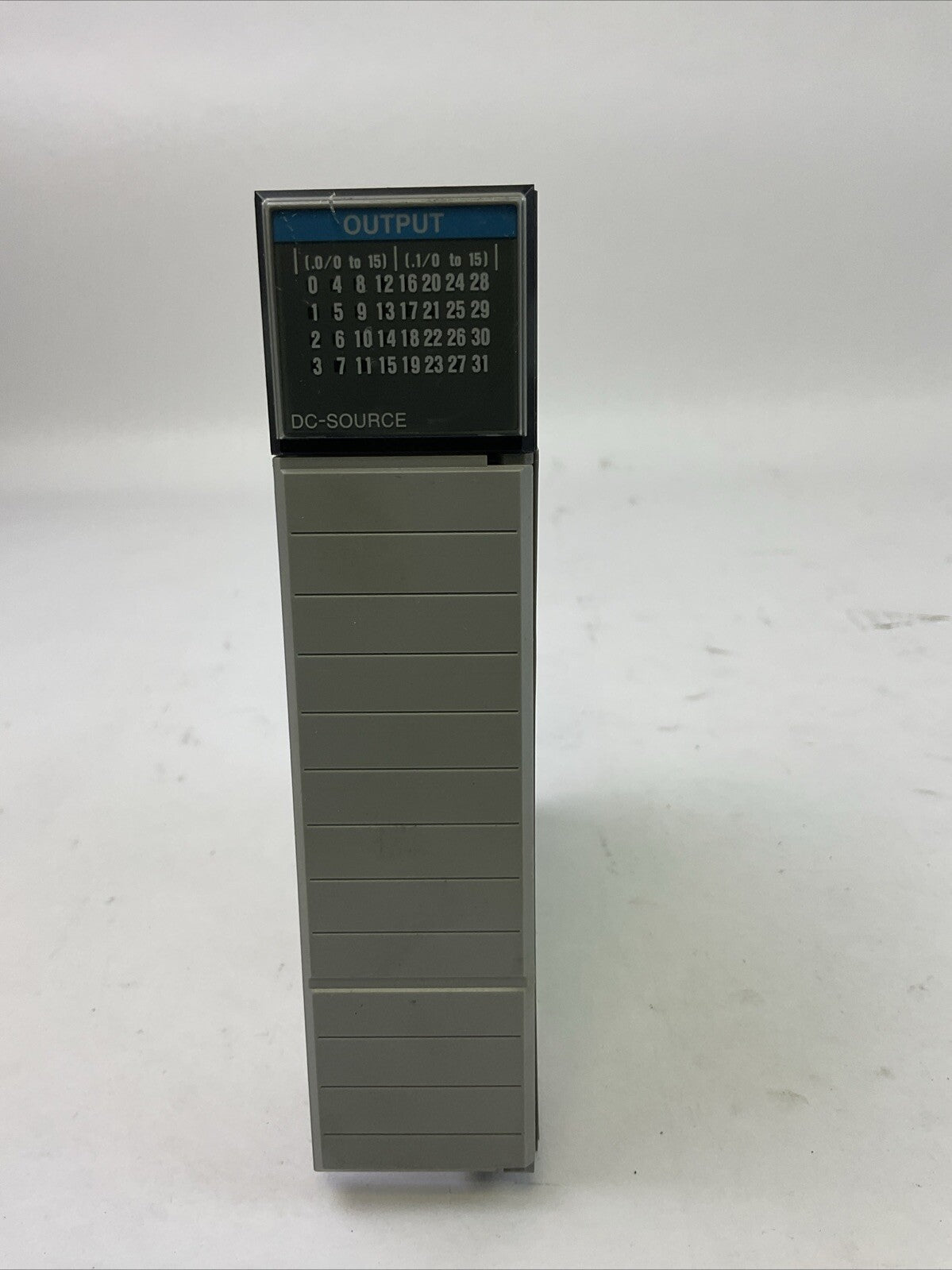 ALLEN BRADLEY 1746-OB32 SER D SLC 500 OUTPUT MODULE
