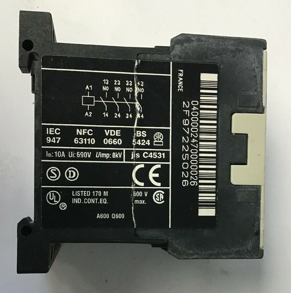 TELEMECANIQUE CA2-KN40 RELAY 110V 50/60HZ