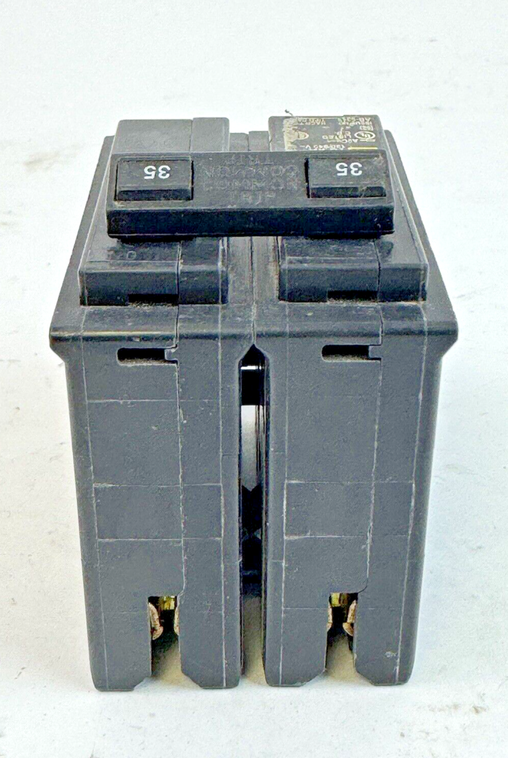 SQUARE D - HOM235 - COMMON TRIP CIRCUIT BREAKER - 2 POLE/ 35 A/ 240 VAC