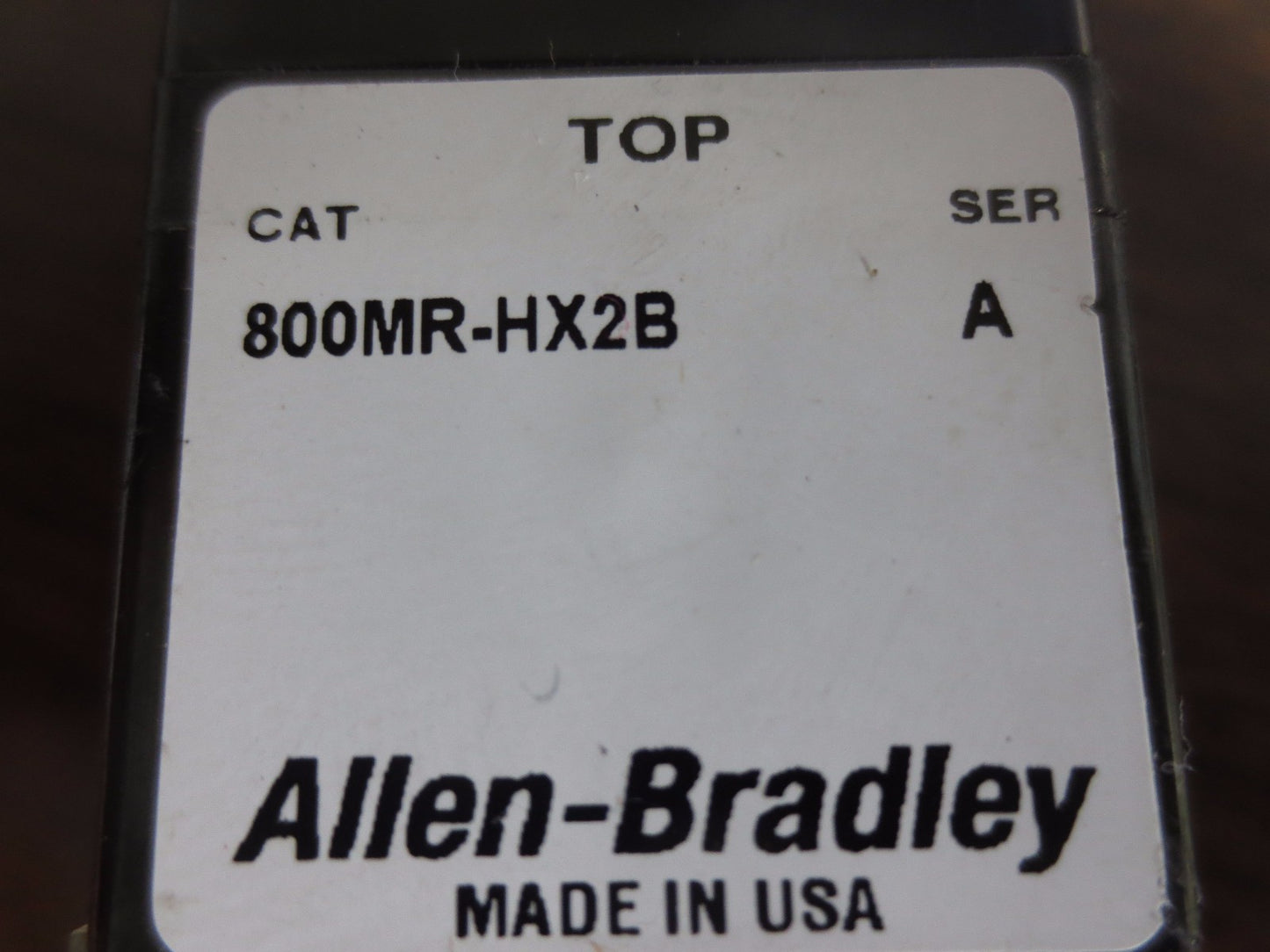 ALLEN-BRADLEY 800MR-A1, 800MR-A2, 800MR-A6 PUSHBUTTONS & 2-POS. SELECTOR SWITCH