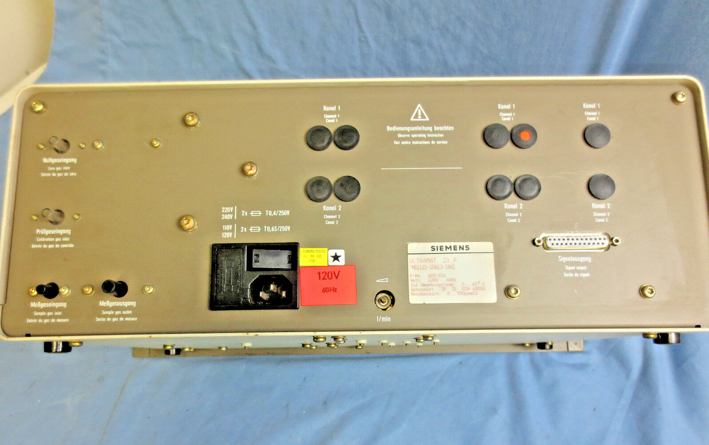 SIEMENS ULTRAMAT 21P - 7MB1122-1DA13-1BA1 - CO GAS ANALYZER - 120V , 60 HZ