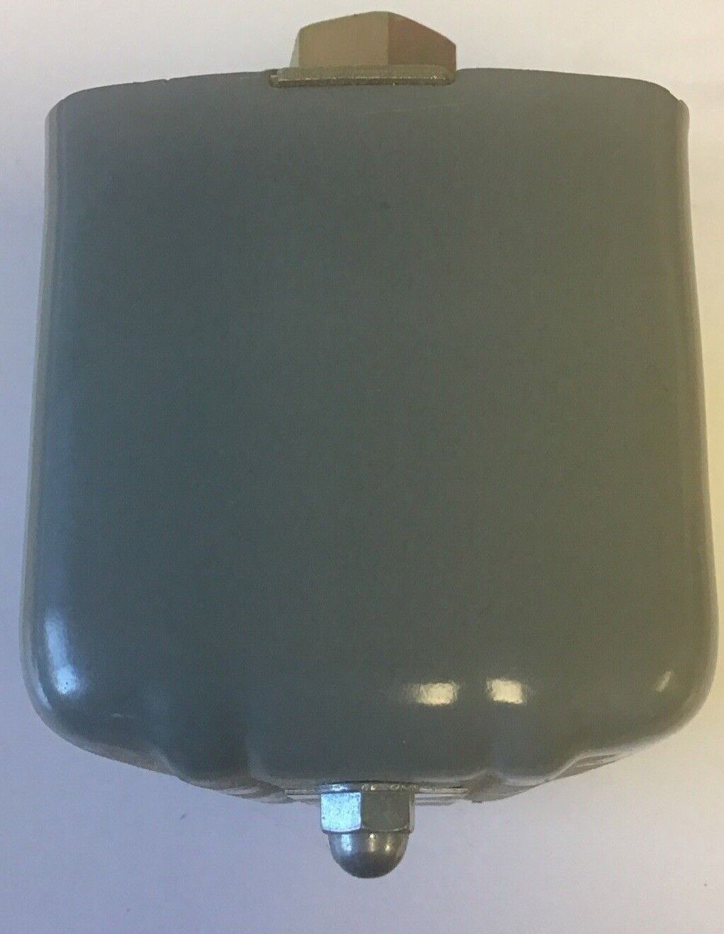 SQUARE D FSG-2 PRESSURE SWITCH CLOSE 20 OPEN 40 FORM P