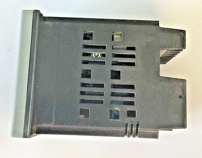 HONEYWELL DC2500-CE-0A00-200-00000-00-0 TEMPERATURE CONTROLLER 250VAC 50/60HZ