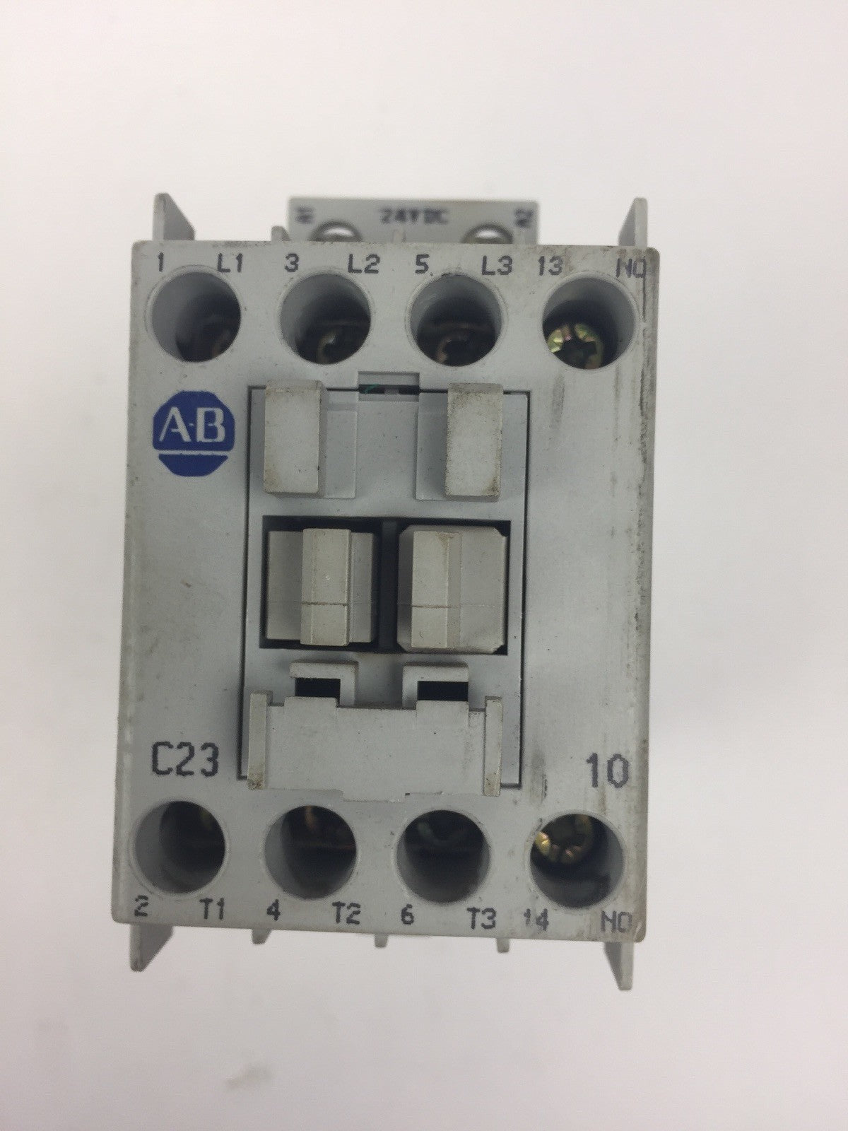 ALLEN BRADLEY 100-C23Z*10 CONTACTOR SER B 600VAC 30A COIL 24VDC
