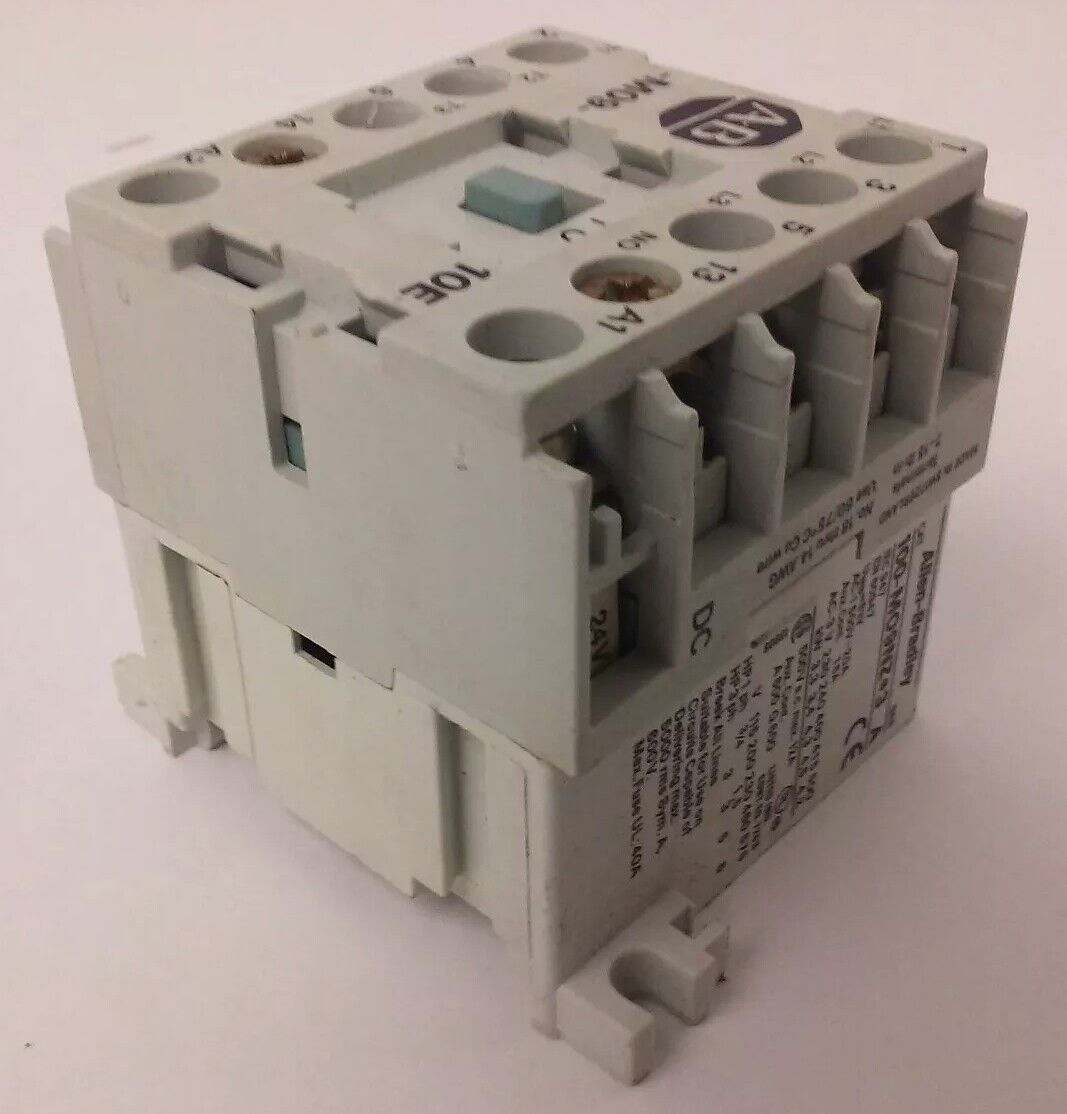 ALLEN BRADLEY 100-M09NZ*3 SER. A CONTACTOR AC-500V-20A, 600V MAX 12A, 24VDC COIL