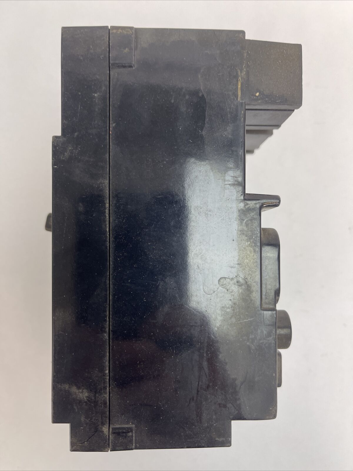 ITE/SIEMENS EE3-B030 CIRCUIT BREAKER 3POLE 30AMP 125/250VDC 240VAC