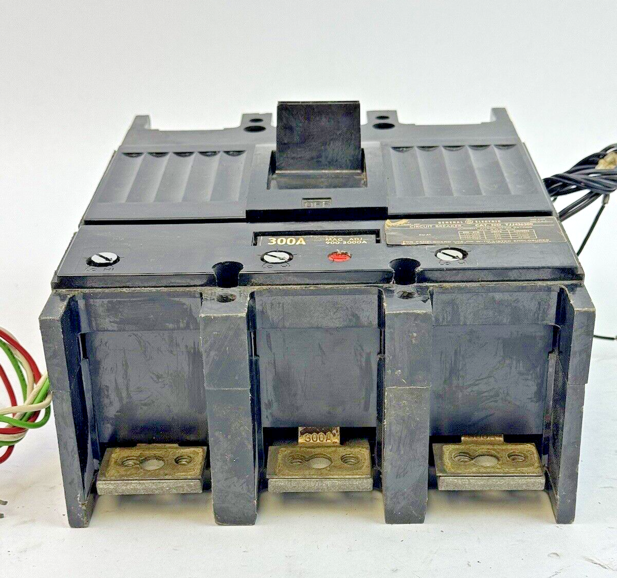 GE - TJJ436300 - CIRCUIT BREAKER W/ 300A TRIP, AUX, SHUNT - 300A, 600VAC, 3 POLE
