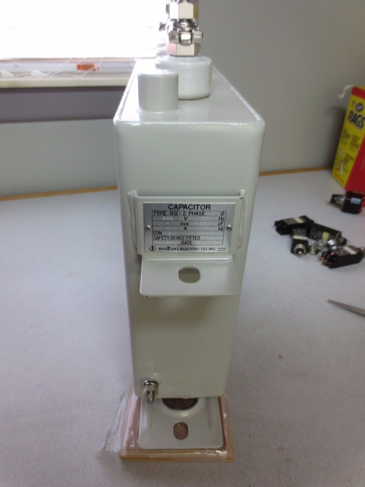SHIZUKI YF78443 TYPE RG-2 CAPACITOR 600VAC, 350?F, 3PH, 60Hz - NEW SURPLUS