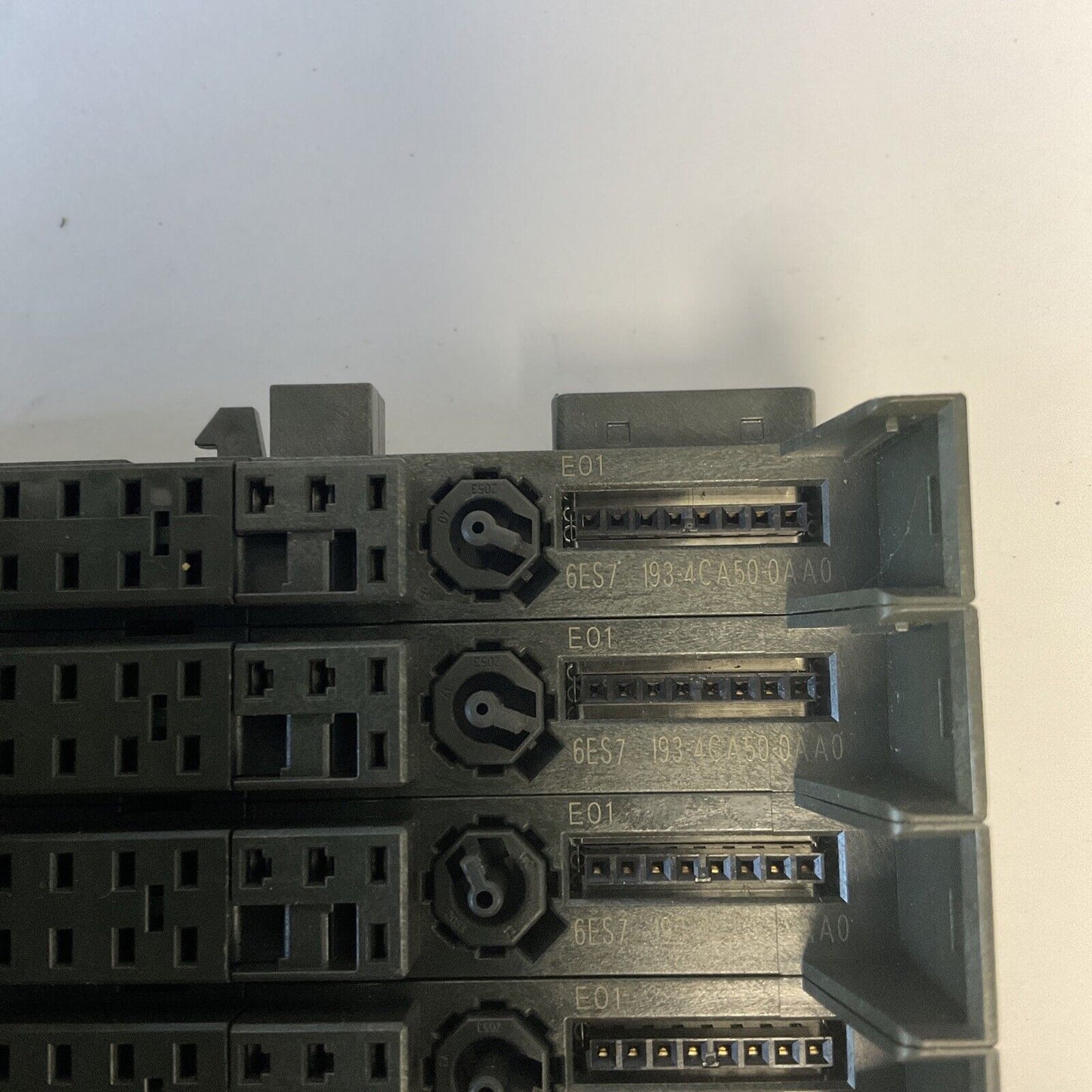 SIEMENS 6ES7 193-4CA50-0AA0 TERMINAL MODULE ***LOTOF6***