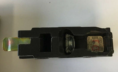 SQUARE D QOB120VH5237 CIRCUIT BREAKER 20A 120/240VAC 50/60HZ