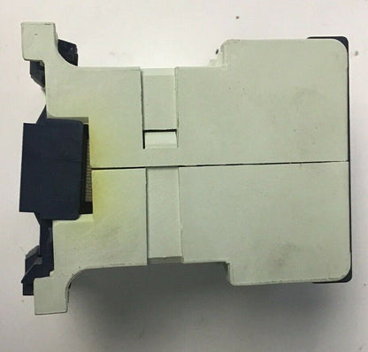 TELEMECANIQUE CA2-EN131M CONTROL RELAY 220V 50HZ
