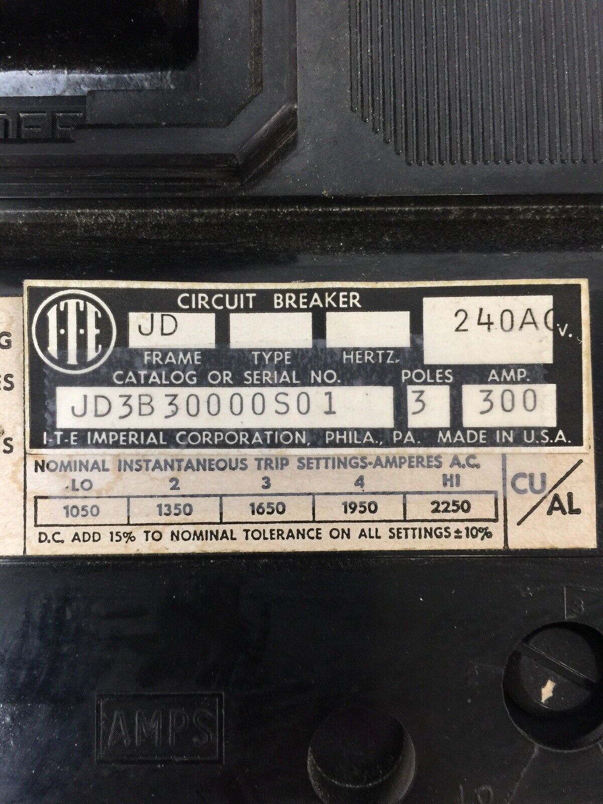 I-T-E JD3B30000S01 CIRCUIT BREAKER 300AMP 240VAC 3 POLE MAG ADJ TRIP