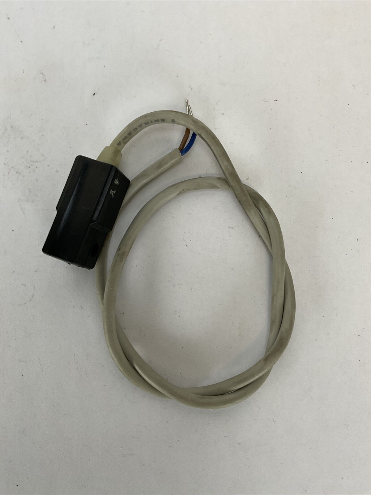 SMC D-B54 SENSOR AUTO REED SWITCH