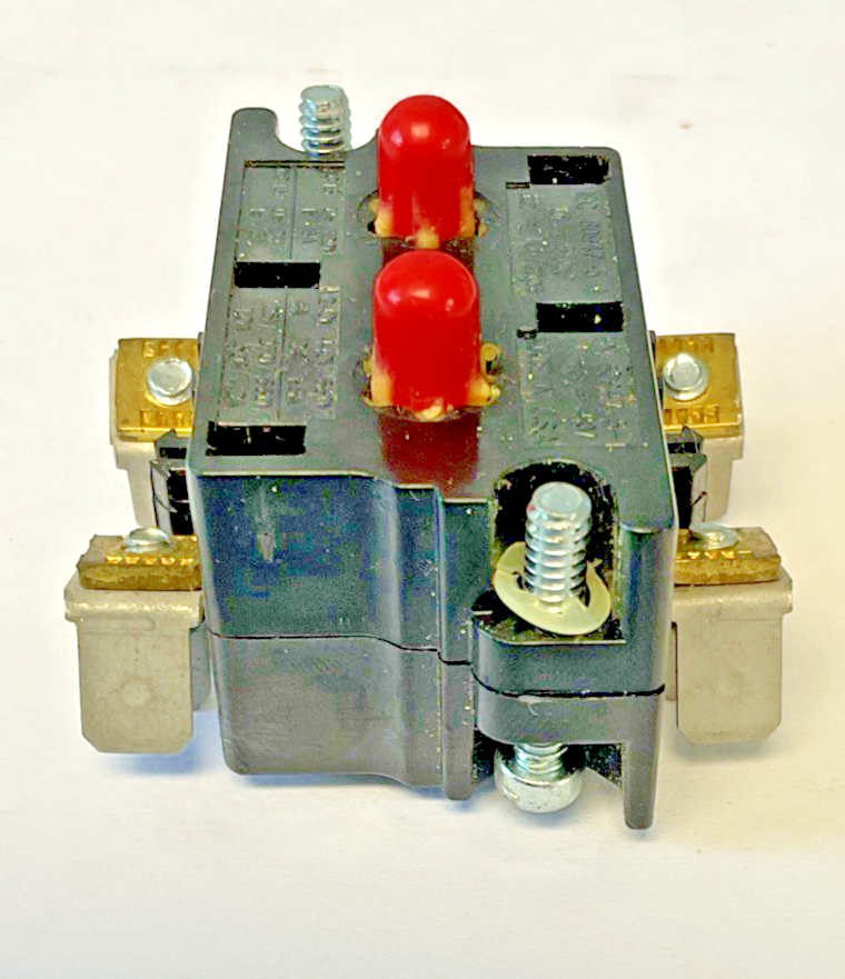 CUTLER HAMMER 10250T42 CONTACT BLOCK SER.D1 2 N.C. ***LOTOF3***