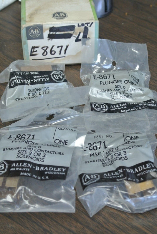 LOT of 4 / ALLEN-BRADLEY E-8671 PLUNGER GUIDE / SIZE 0 / NEW SURPLUS
