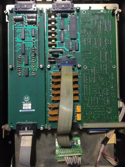 ALLEN BRADLEY 1392-B100-RK-MC-A-F1 AC DRIVE SER A INPUT 460VAC 43A OUTPUT 440vac