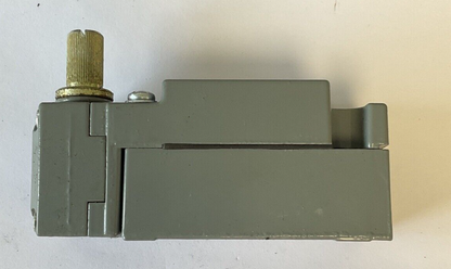 SQUARE D 9007C54B2 LIMIT SWITCH SER.A TYPE 6P