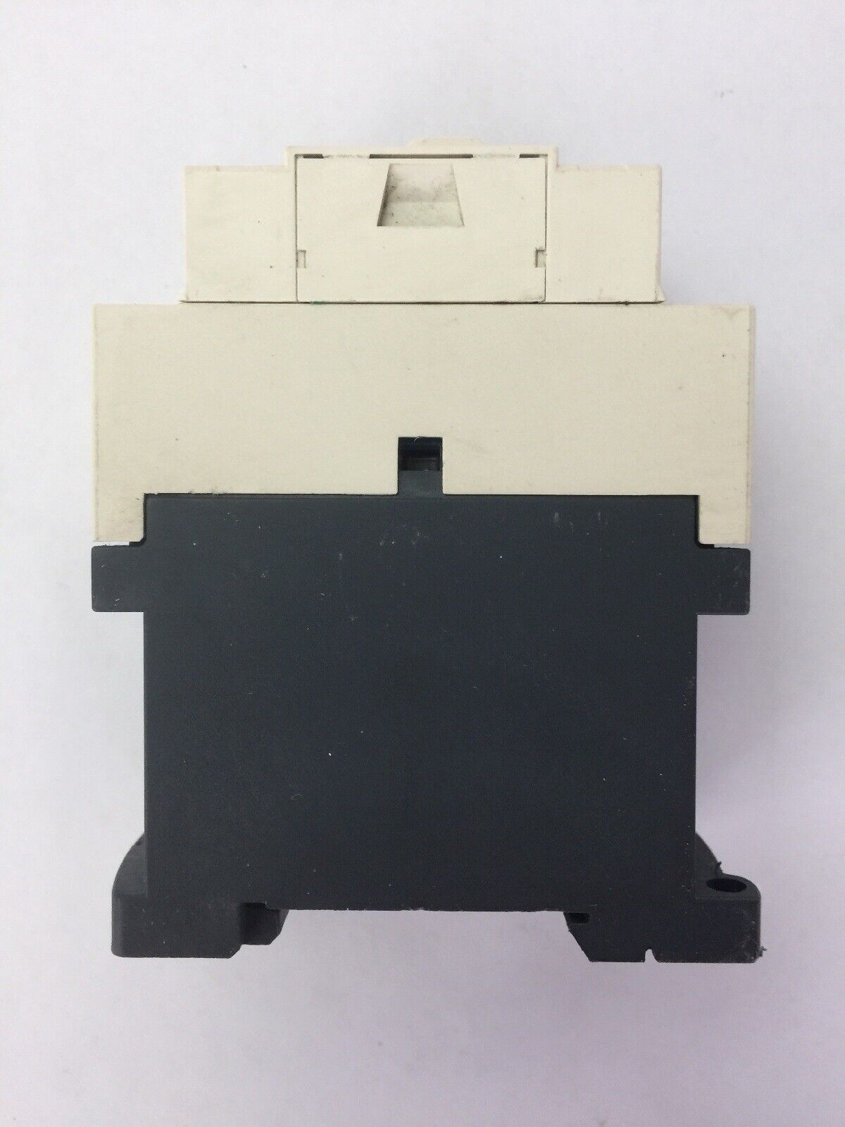 TELEMECANIQUE / SQUARE D CAD32 BL CONTACTOR 600VAC 10A  COIL 24VDC (LOT OF 2)