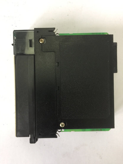 ALLEN BRADLEY 1756-0B32 DC OUTPUT SER A  REV K01 DC OUT 32PT 24VDC