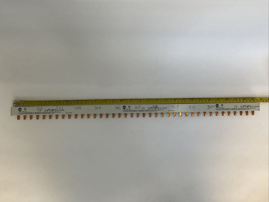 ALLEN BRADLEY 1492-A3B8 BUS BAR SER A