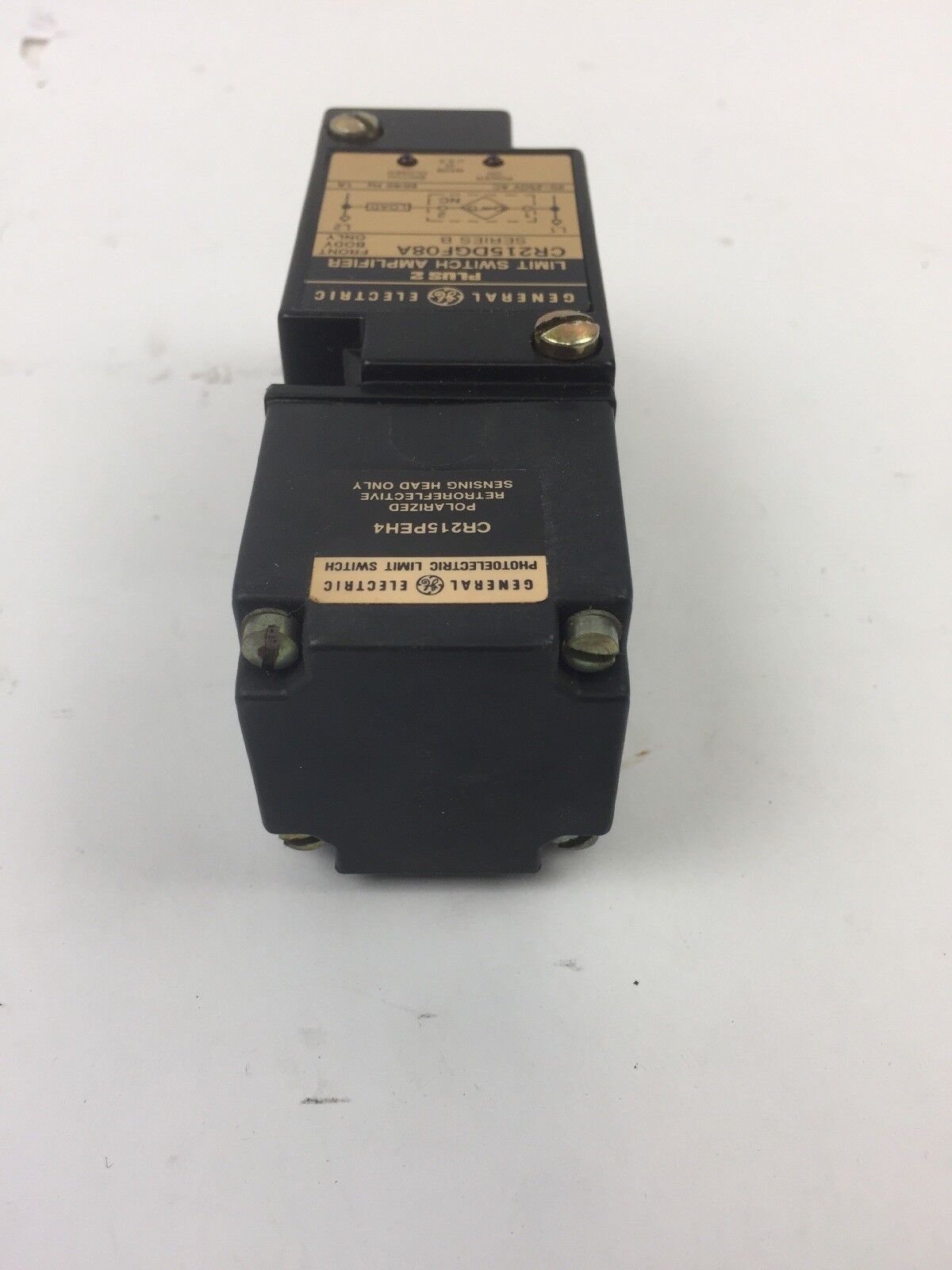 GE CR215PE108A4 PHOTOELECTRIC LIMIT SWITCH (CR215PEH4 & CR215DGF08A)