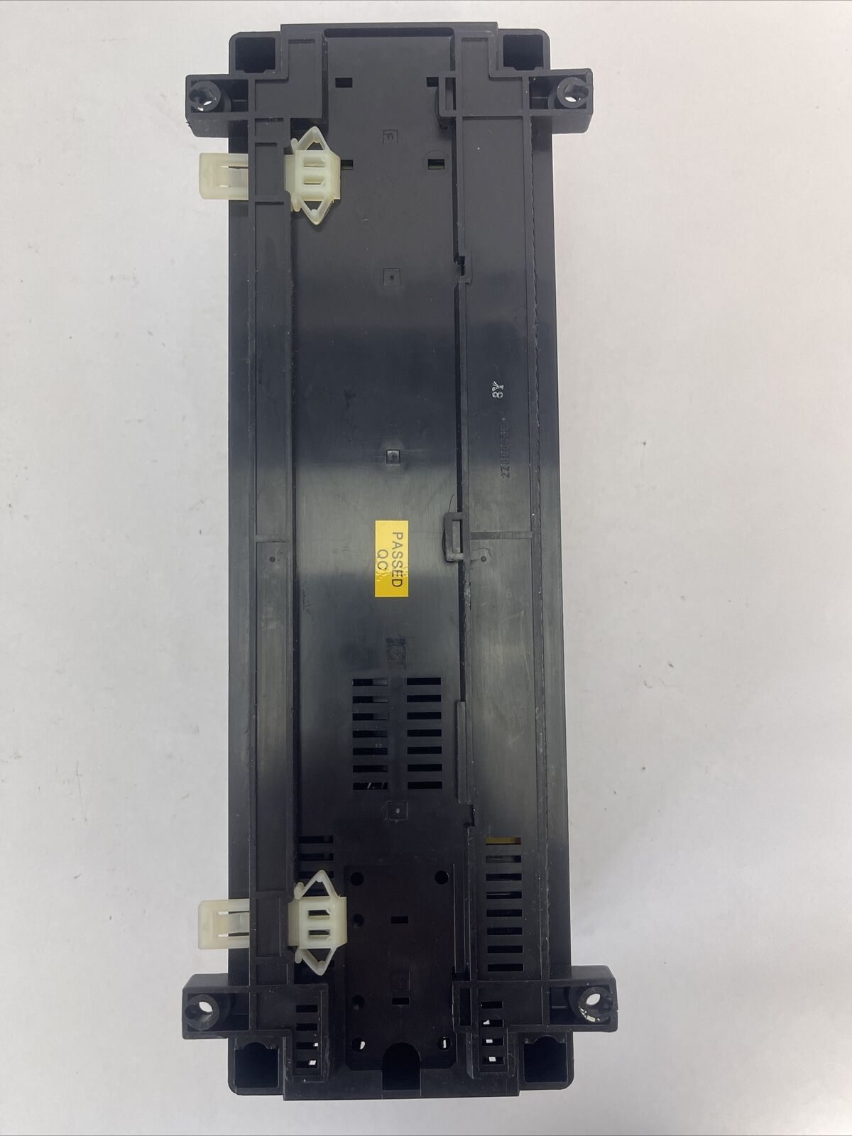 CUTLER HAMMER D100ERA40 40I/O EXPANSION RELAY OUTPUT SER A1 D100 EXPANSION CHASS