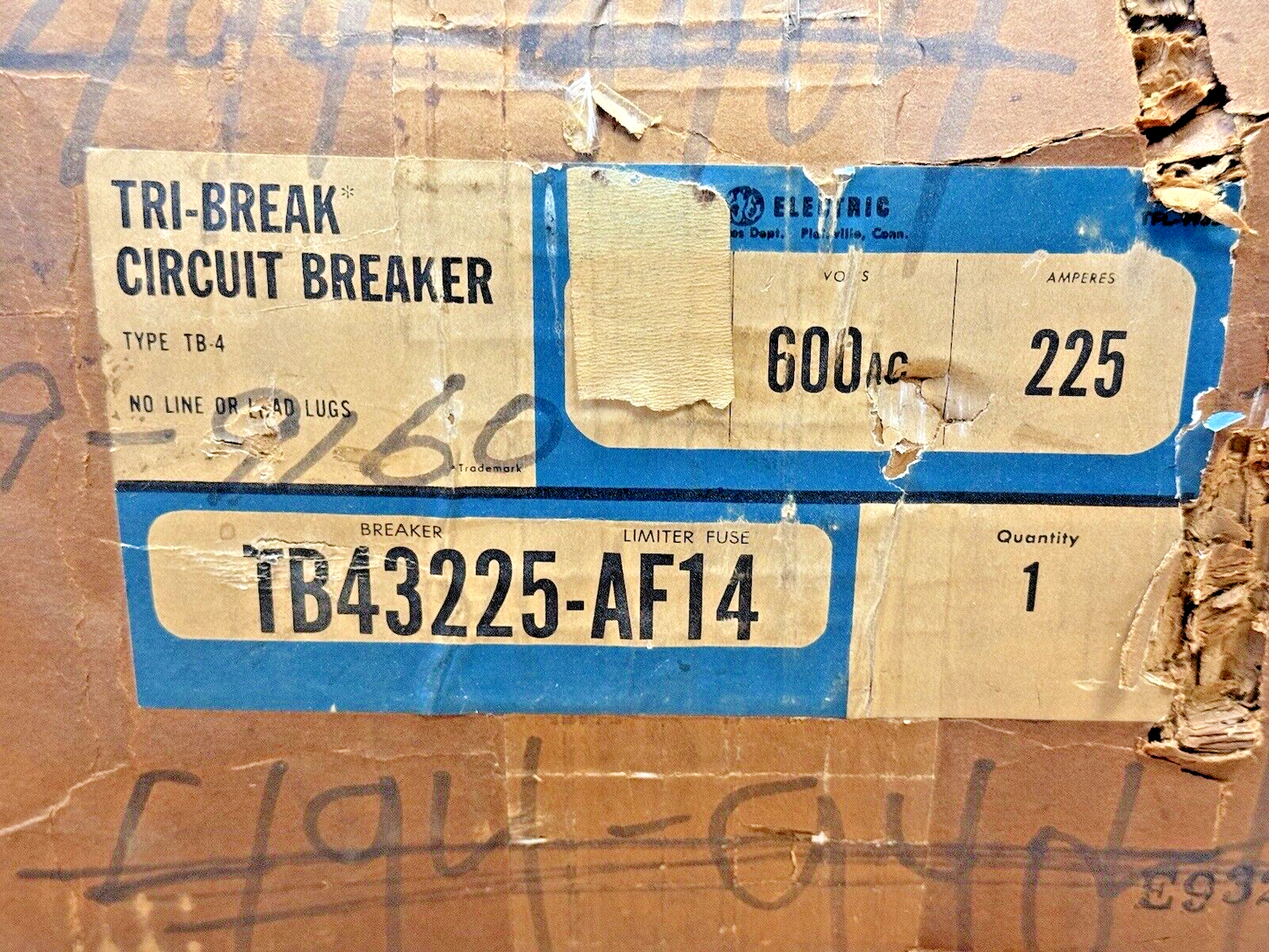 GE - TB43225-AF14 - TRI-BREAK CIRCUIT BREAKER W/ FUSES - 225 A, 3 POLE, 600 VAC