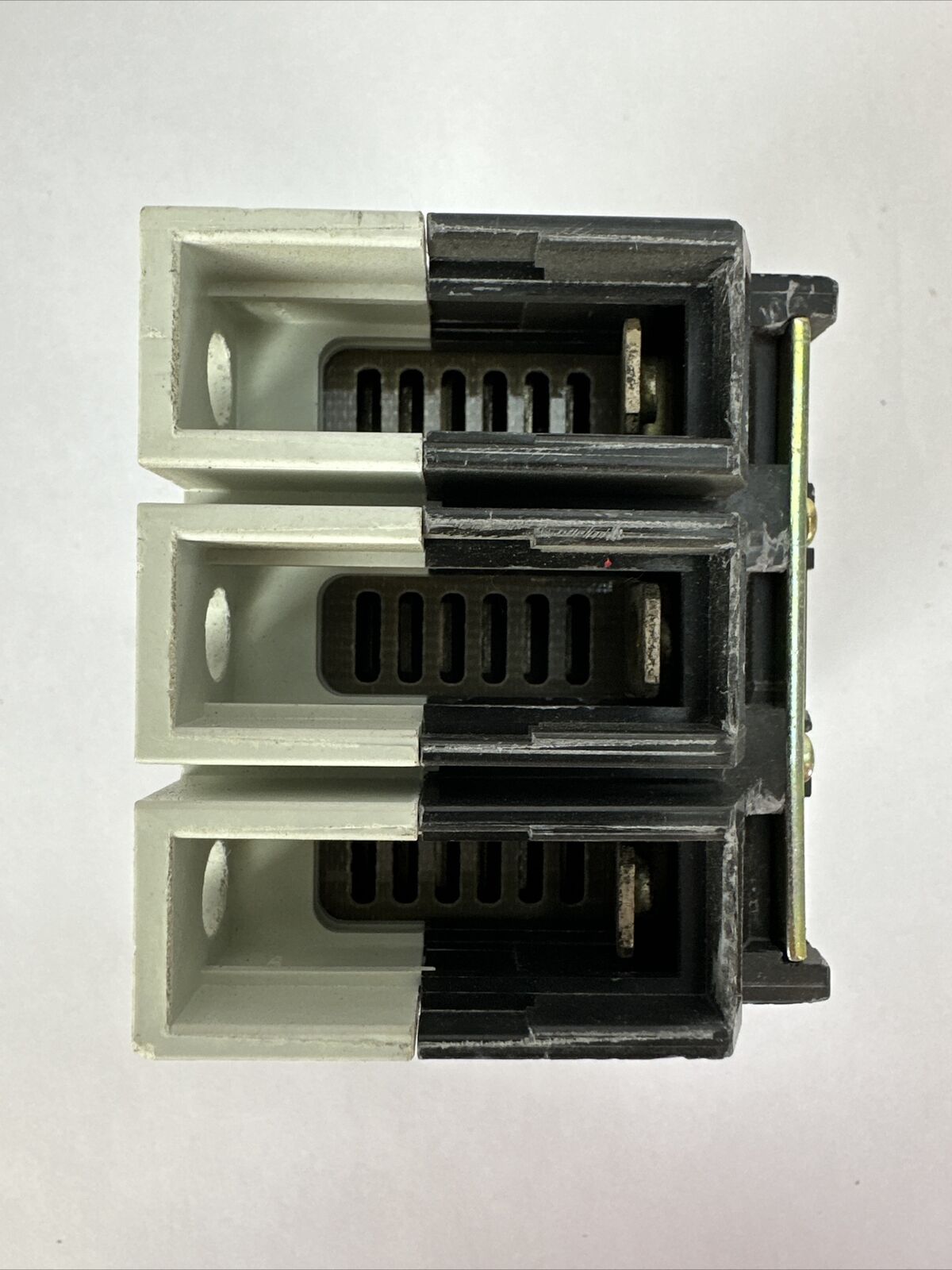 CUTLER HAMMER GD3050 GD 22K CIRCUIT BREAKER 50AMP 480VAC 250VDC 3POLE