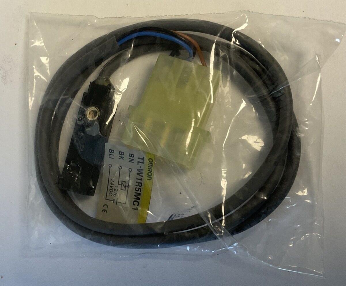 OMRON TL-W1R5MC1 PROXIMITY SENSOR 12-24VDC
