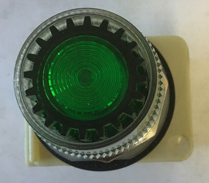 SQUARE D  PUSH BUTTON GREEN CAP KM35LG LIGHT MODULE 24-28VAC-DC