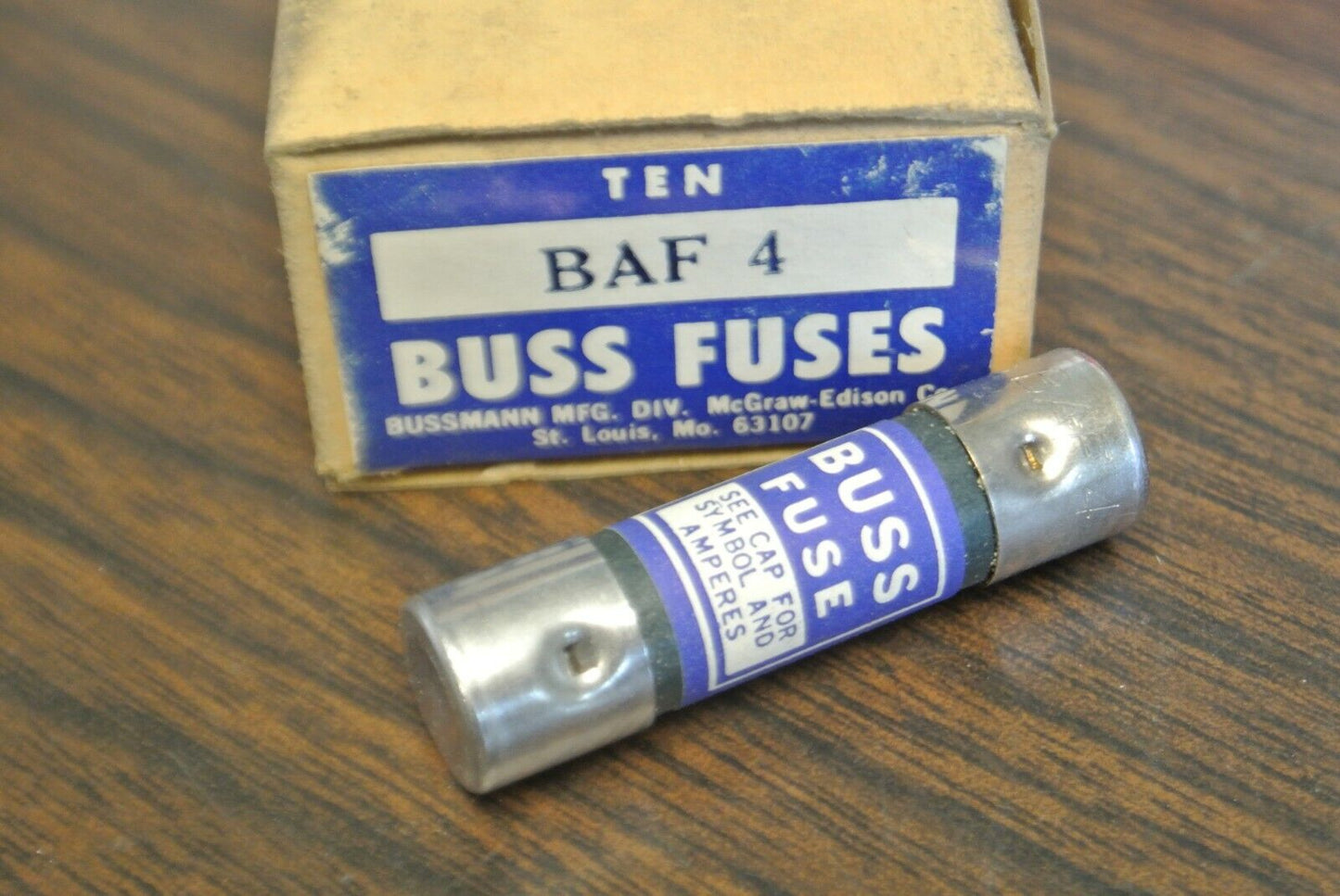 BOX of 10 / BUSS ~ BUSSMANN BAF-4 FUSE / 4A / 250V / NEW SURPLUS / BAF 4