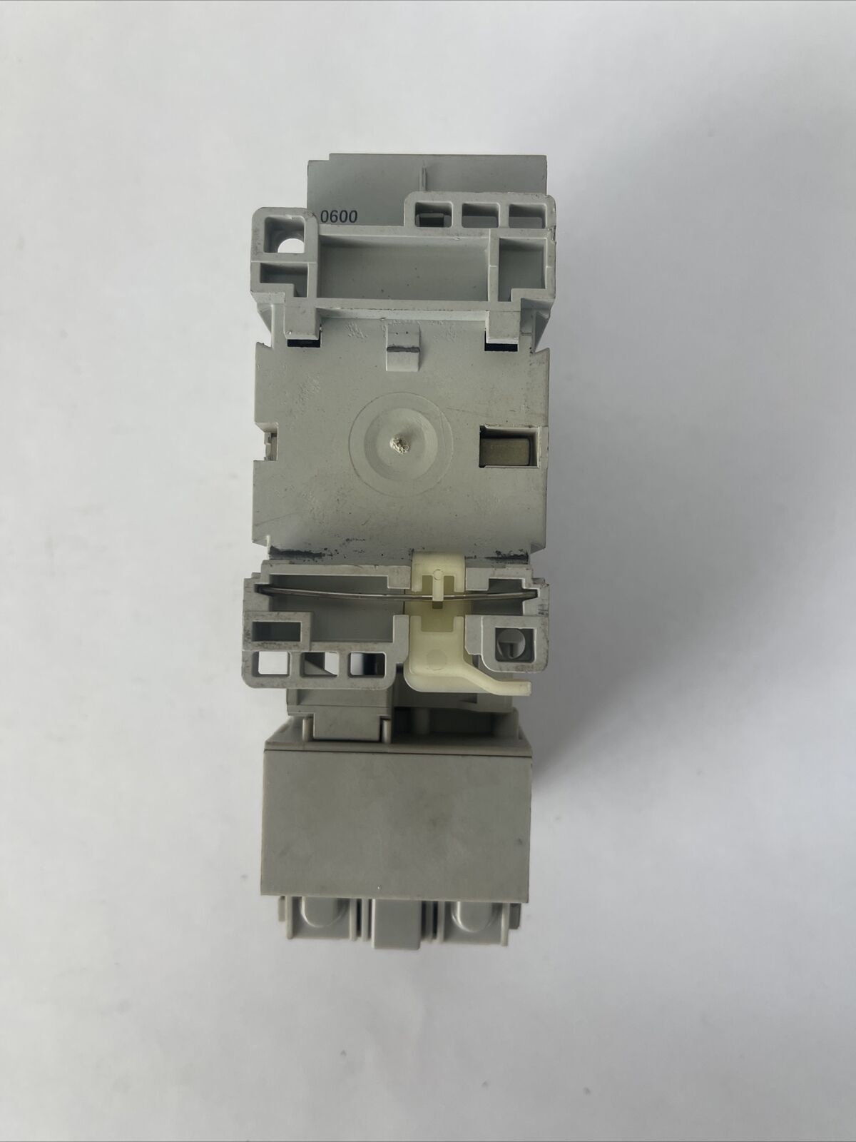 ALLEN BRADLEY STARTER (100-C16*10 CONTACTOR SER B 600VAC 30A 15HP 193-EA4FB)