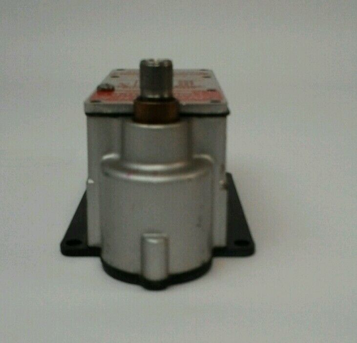 NAMCO LIMIT SWITCH EA 70050100 600VAC/250VDC 20AMP MISSING SCREWS