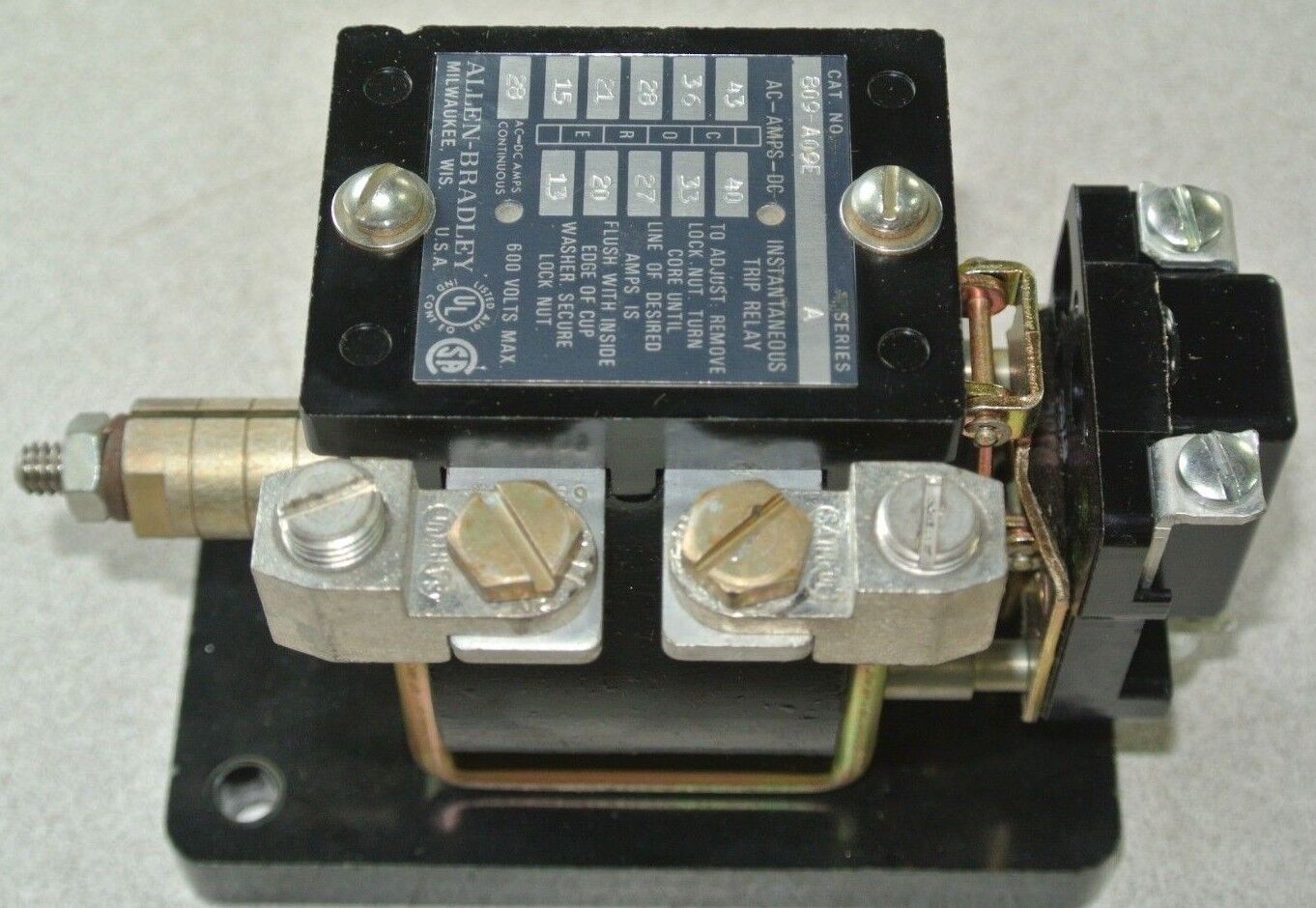 ALLEN-BRADLEY 809-A09E INSTANTANEOUS TRIP CURRENT RELAY 600V 28A AC/DC