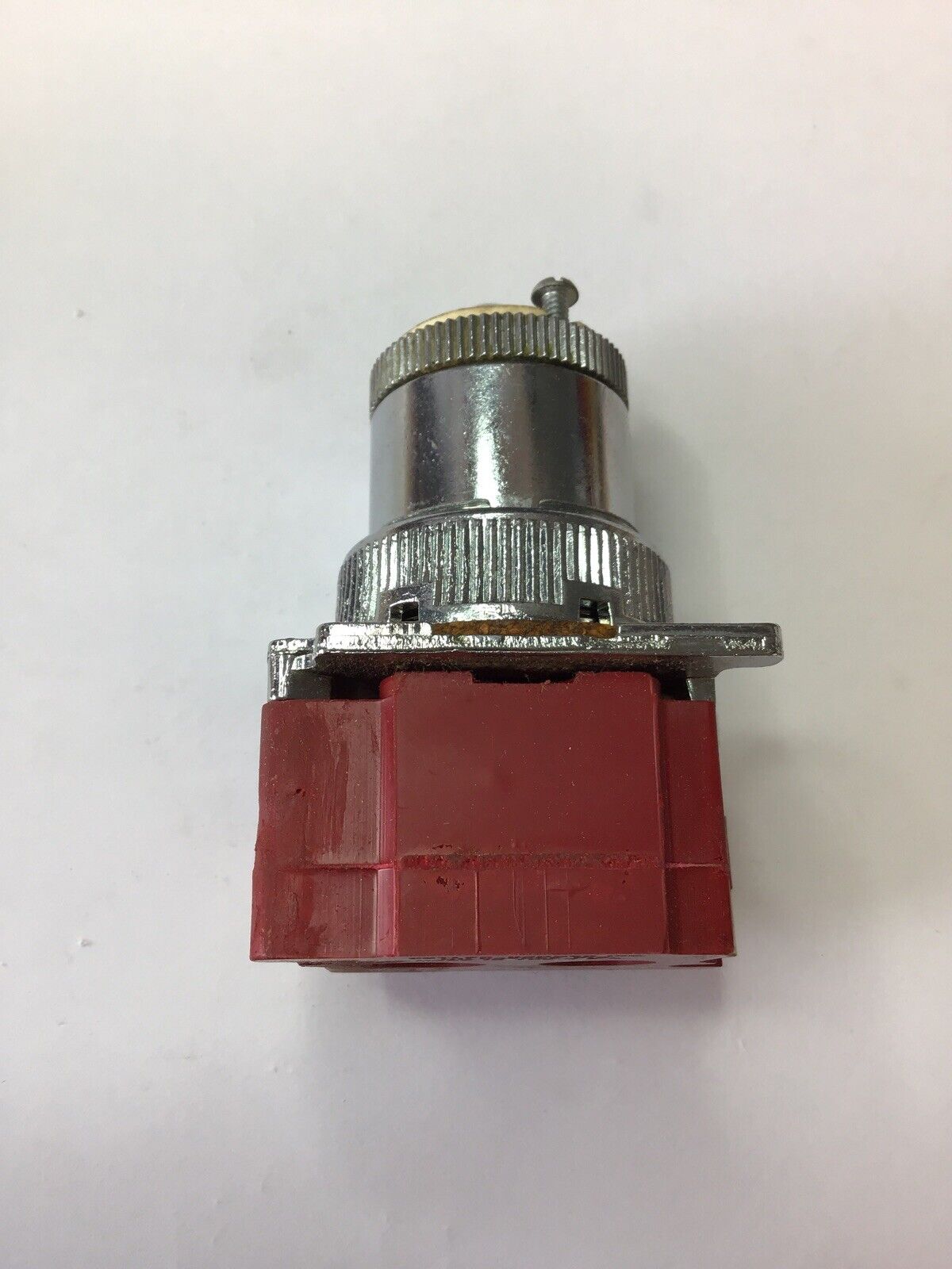 CUTLER HAMMER 10250T6035 ILLUMINATED SELECTOR SWITCH 120V 50/60HZ